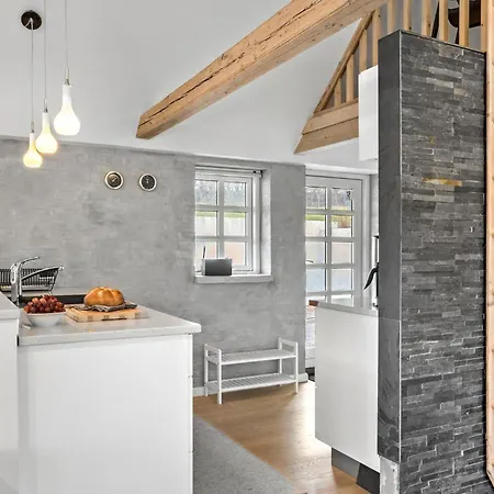 Hébergement de vacances 2 Bedroom Cozy In Haarby